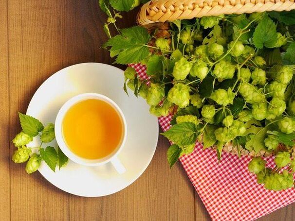 Ceaiul de hamei este o modalitate excelentă de a crește potența