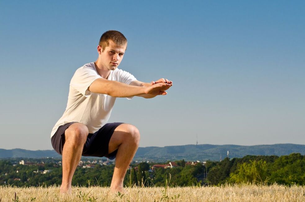 Întărirea forței masculine este facilitată de exerciții fizice speciale, cum ar fi genuflexiunile. 